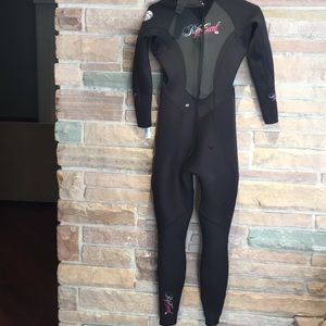 💕🌊Rip Curl wet suit 🌊💕